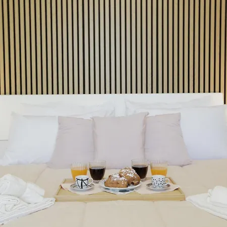 Vila Prestige - 5 Min From The Train Station - Garden And Private Parking *