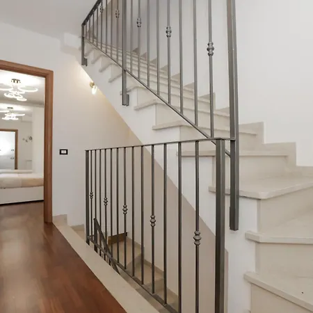 Prestige - 5 Min From The Train Station - Garden And Private Parking Willa *