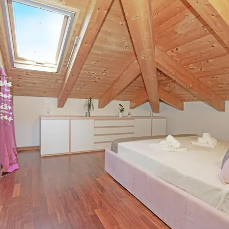 Prestige - 5 Min From The Train Station - Garden And Private Parking * Lunense