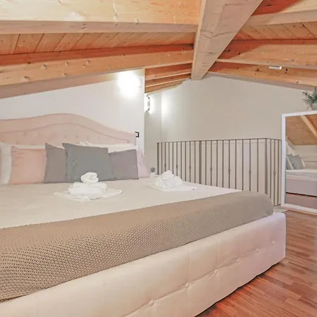 Prestige - 5 Min From The Train Station - Garden And Private Parking Lunense