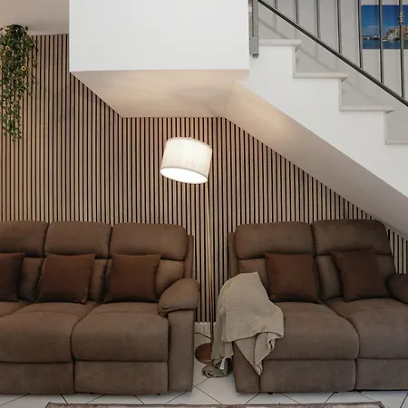 Prestige - 5 Min From The Train Station - Garden And Private Parking Lunense