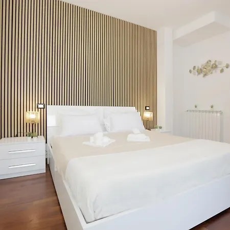 Prestige - 5 Min From The Train Station - Garden And Private Parking