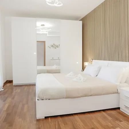 Prestige - 5 Min From The Train Station - Garden And Private Parking * Lunense
