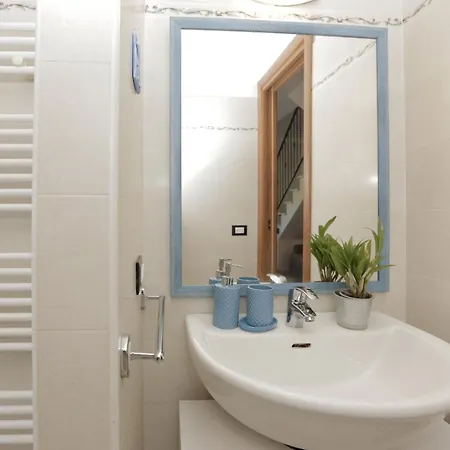 Prestige - 5 Min From The Train Station - Garden And Private Parking Lunense